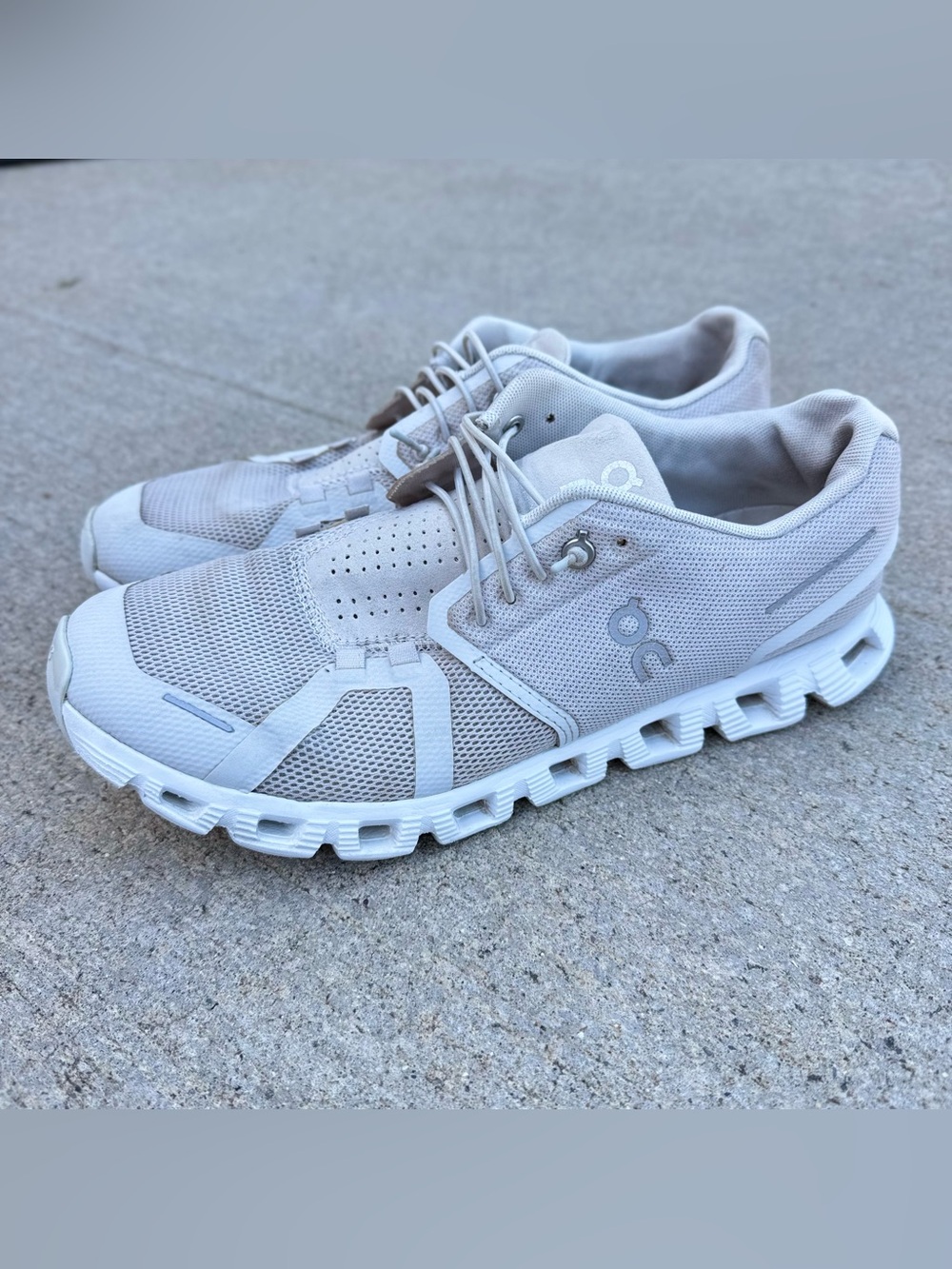 On Cloud 5 Pearl White Women's Running Shoes Size 10.5